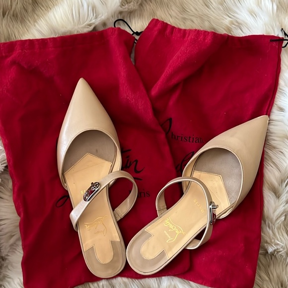 Christian Louboutin Shoes - Christian Louboutin choc loc flats 38